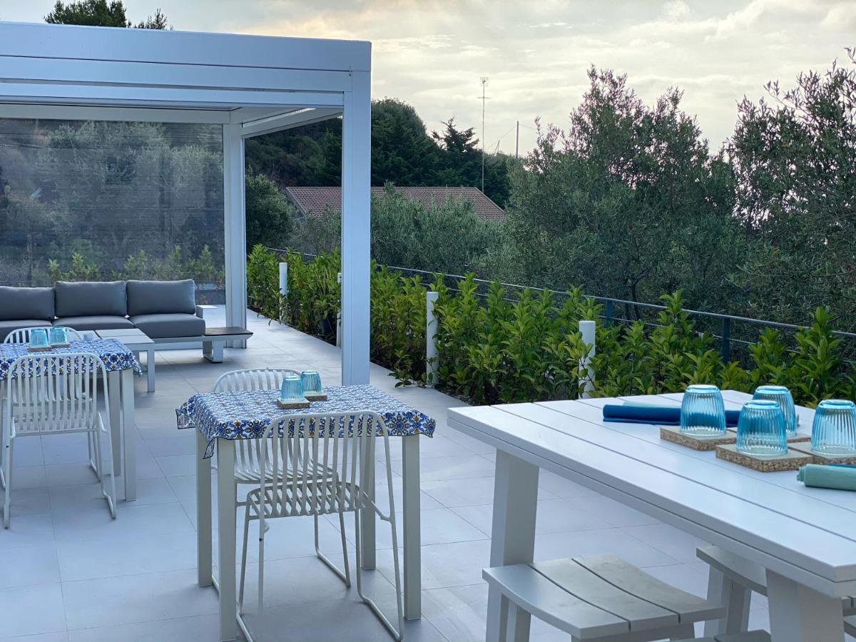 Il Mare Di Giu Boutique Guesthouse Ликата Екстериор снимка