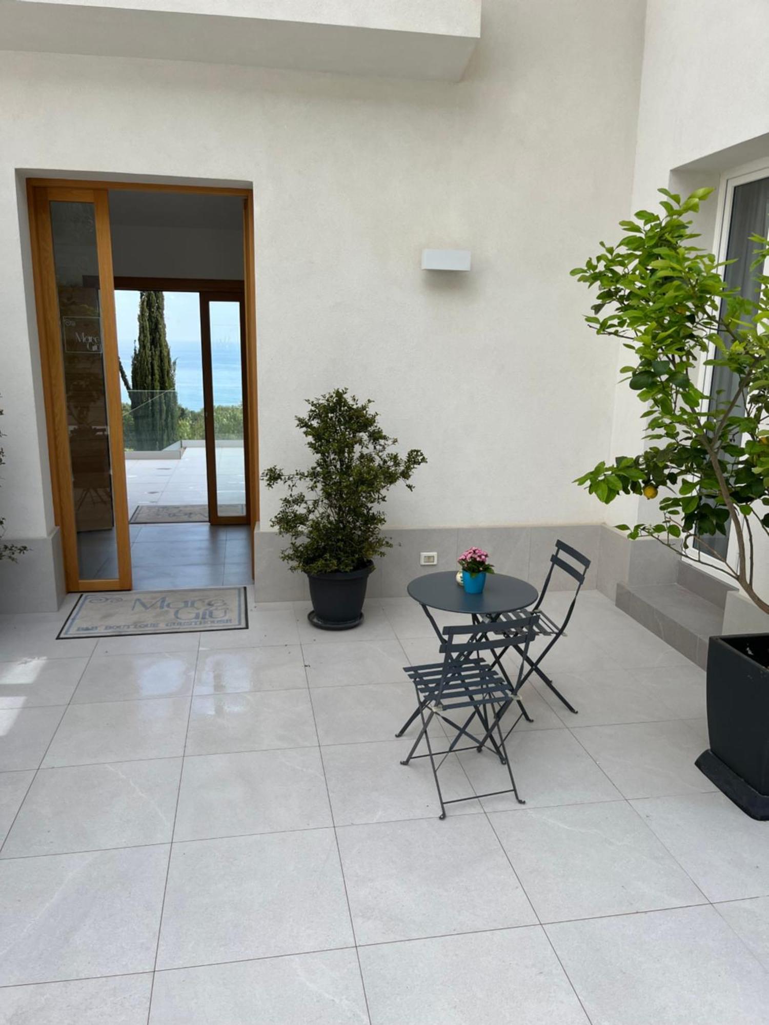 Il Mare Di Giu Boutique Guesthouse Ликата Екстериор снимка
